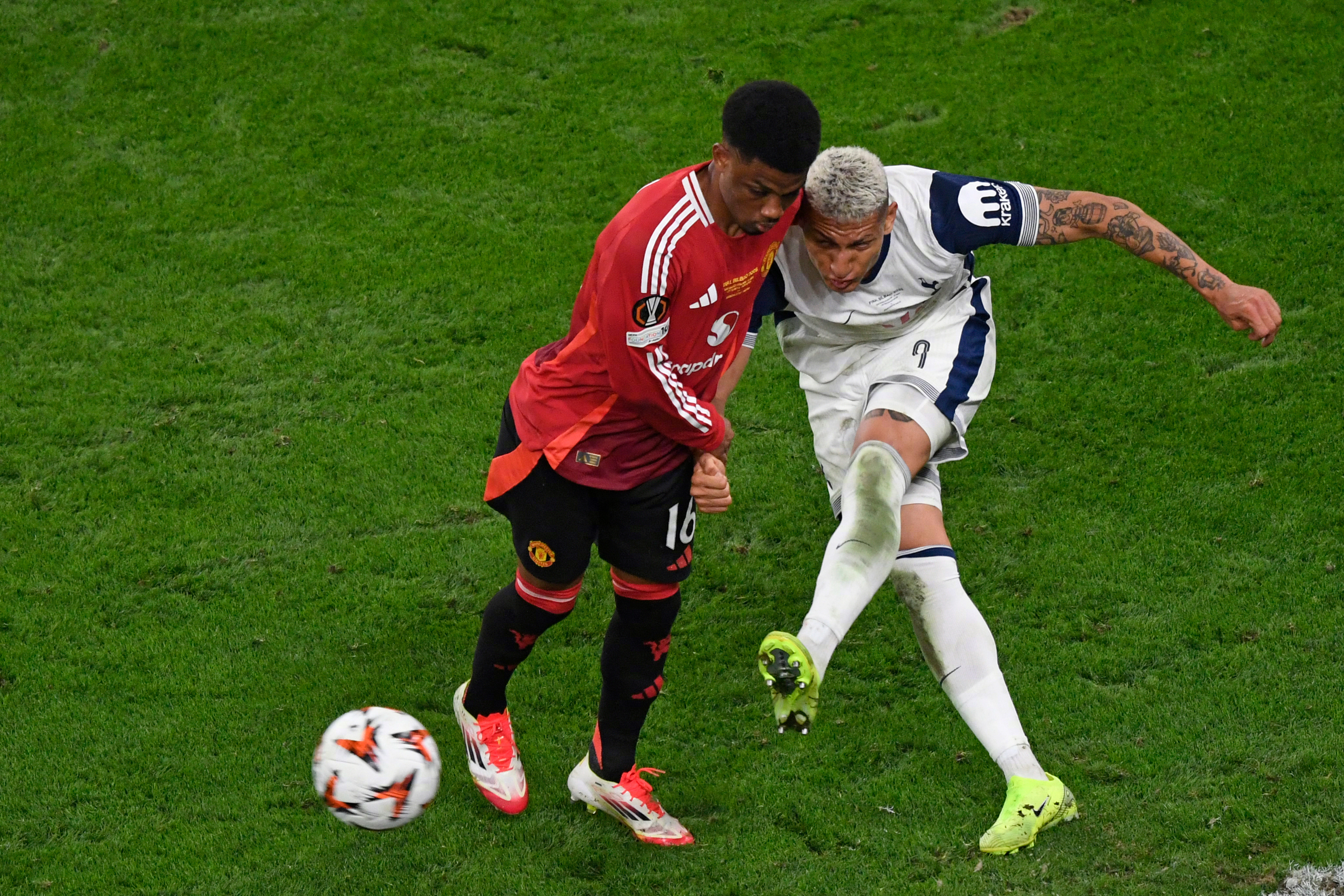 欧联赛程吃紧，曼城加时末段复出首秀，气氛紧张，数据趋势出现新变化(曼城赞助商一览表)