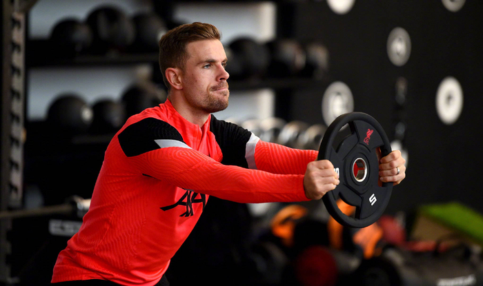 包含关键时刻体能课后，广东宏远调整名单备战欧冠，管理层满意，年轻球员得到机会的词条